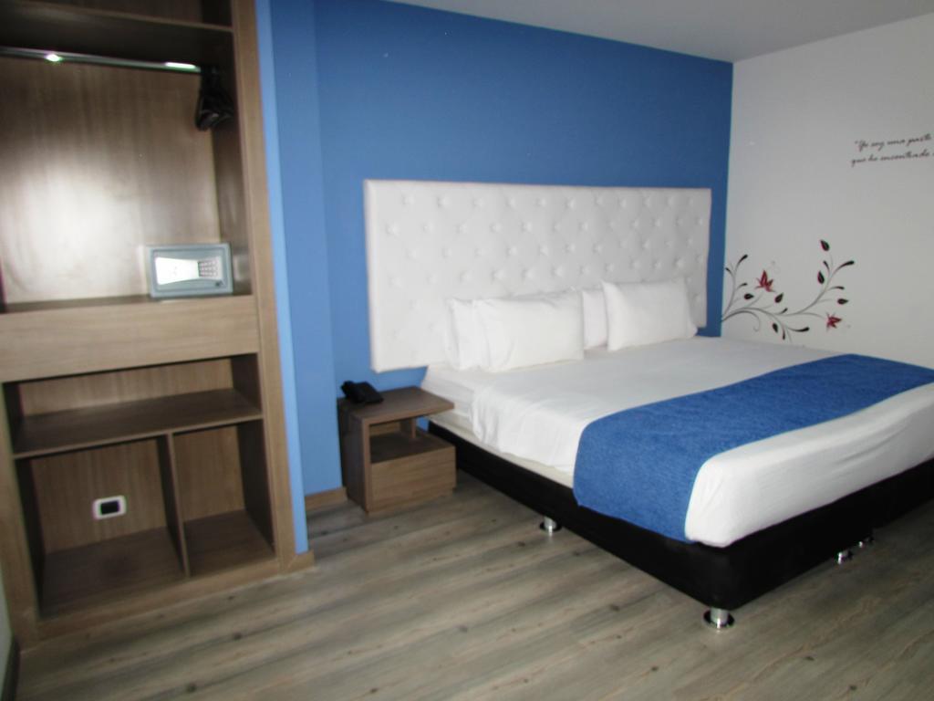 Aw Hotel Plaza Miranda Bogota Phòng bức ảnh