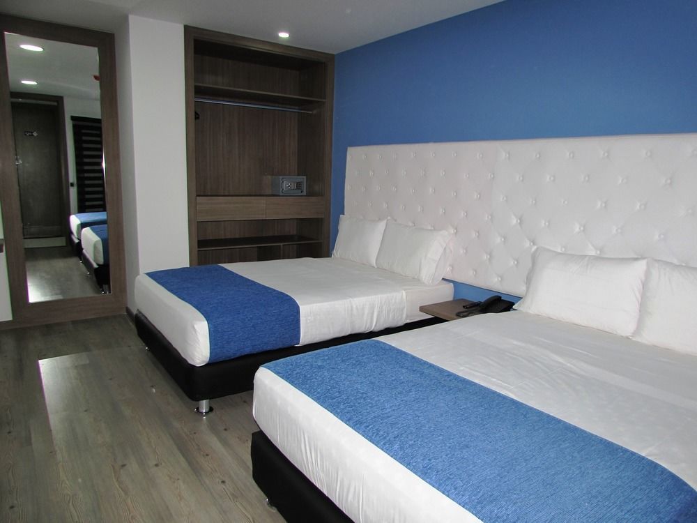 Aw Hotel Plaza Miranda Bogota Ngoại thất bức ảnh