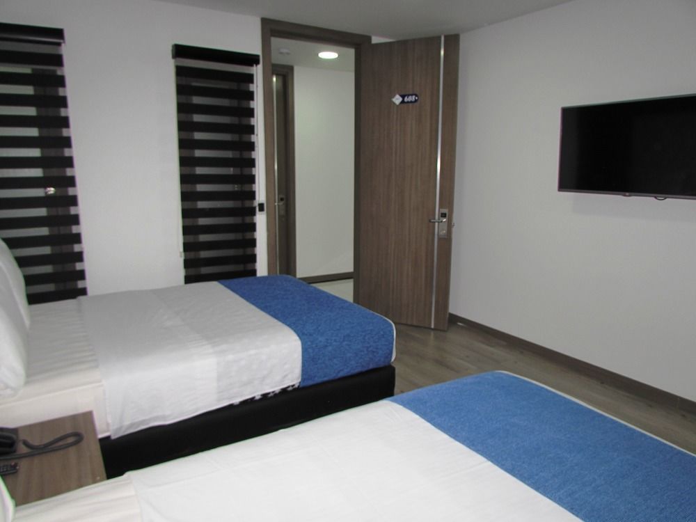 Aw Hotel Plaza Miranda Bogota Ngoại thất bức ảnh